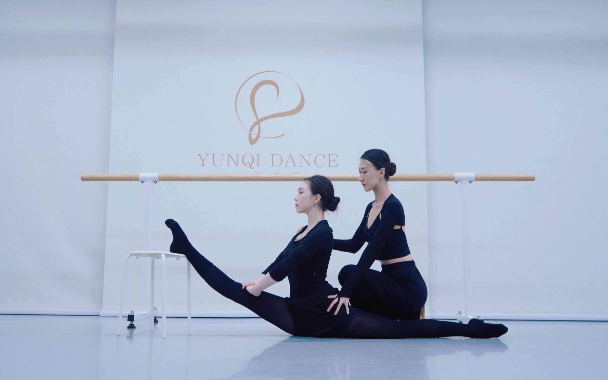 竖叉课程专项,云棋老师授课,成人零基础进阶软度课_哔哩哔哩_bilibili